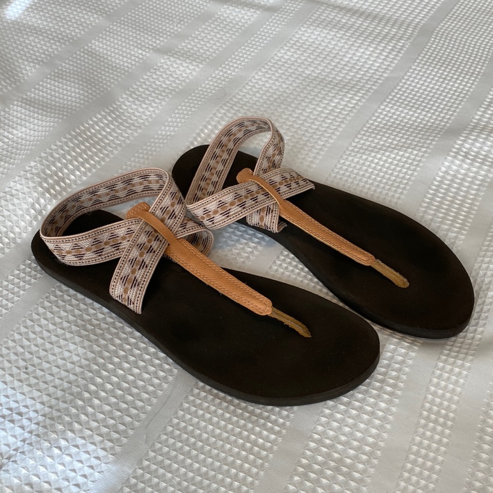 Comfy Cushion Women’s Reef Sandals